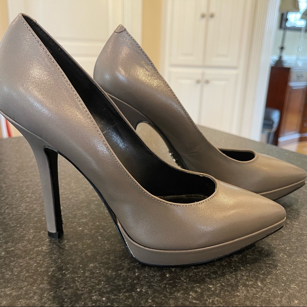 Gray Nine West Love Fury pumps size 7